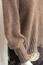 Last inn bildet i Galleri-visningsprogrammet, Strikket genser