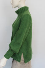 Last inn bildet i Galleri-visningsprogrammet, Strikket genser